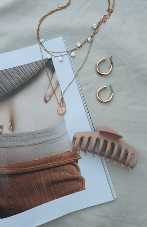 Minimalist Lady Hair Clip | Tan
