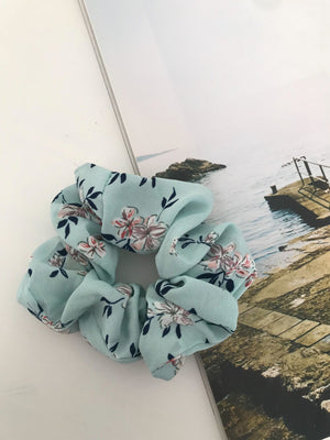 Sail Away Scunchie | Floral Aqua